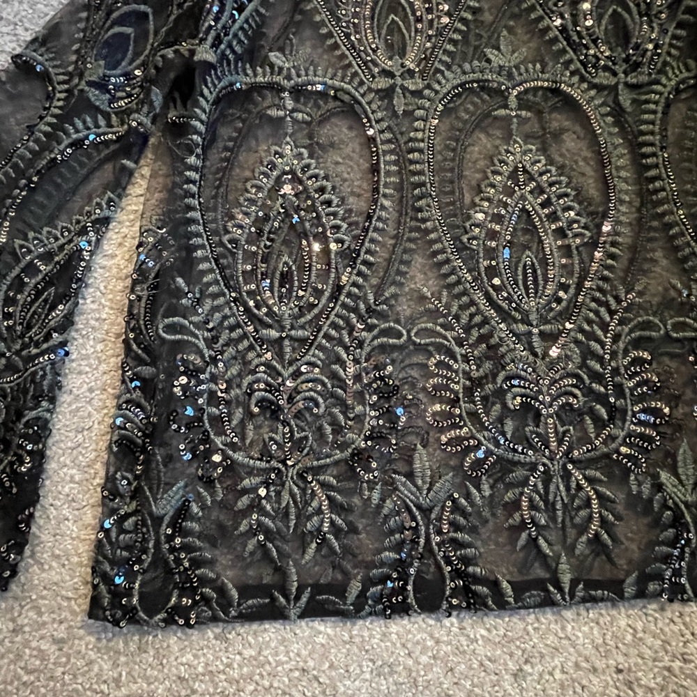 River Island Lace/Sequence/Mesh Top With Black Ca… - image 5